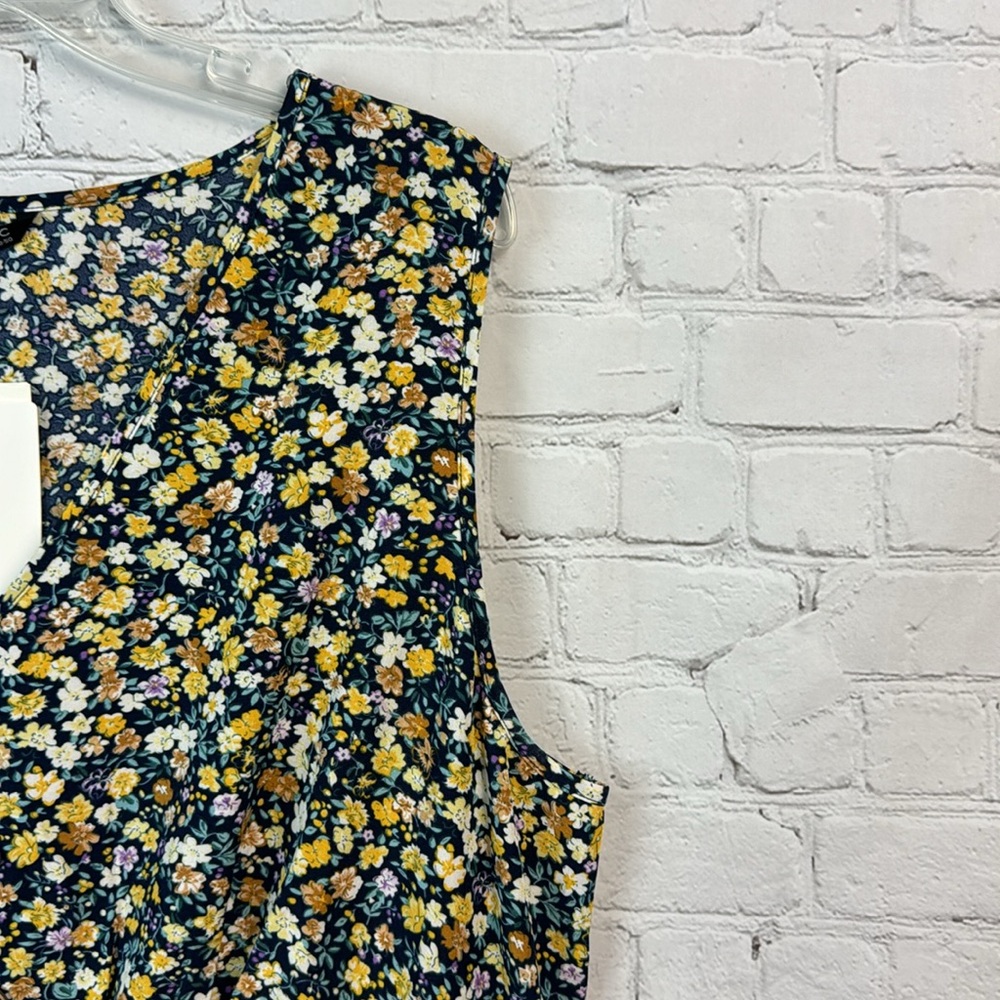 BloomChic Floral V Neck Elastic Waist Sleeveless Pocket Dress Plus Size 2X - Picture 3 of 7